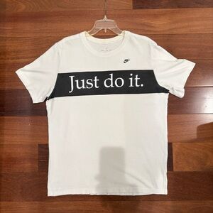 Nike Cream and Black 'Just Do It' Men's T-Shirt